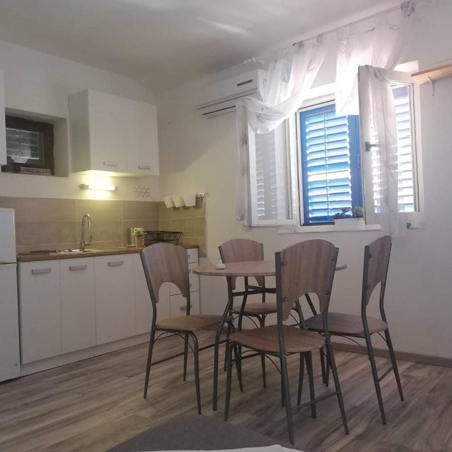Apartments Lucija Solaris Шибеник Экстерьер фото