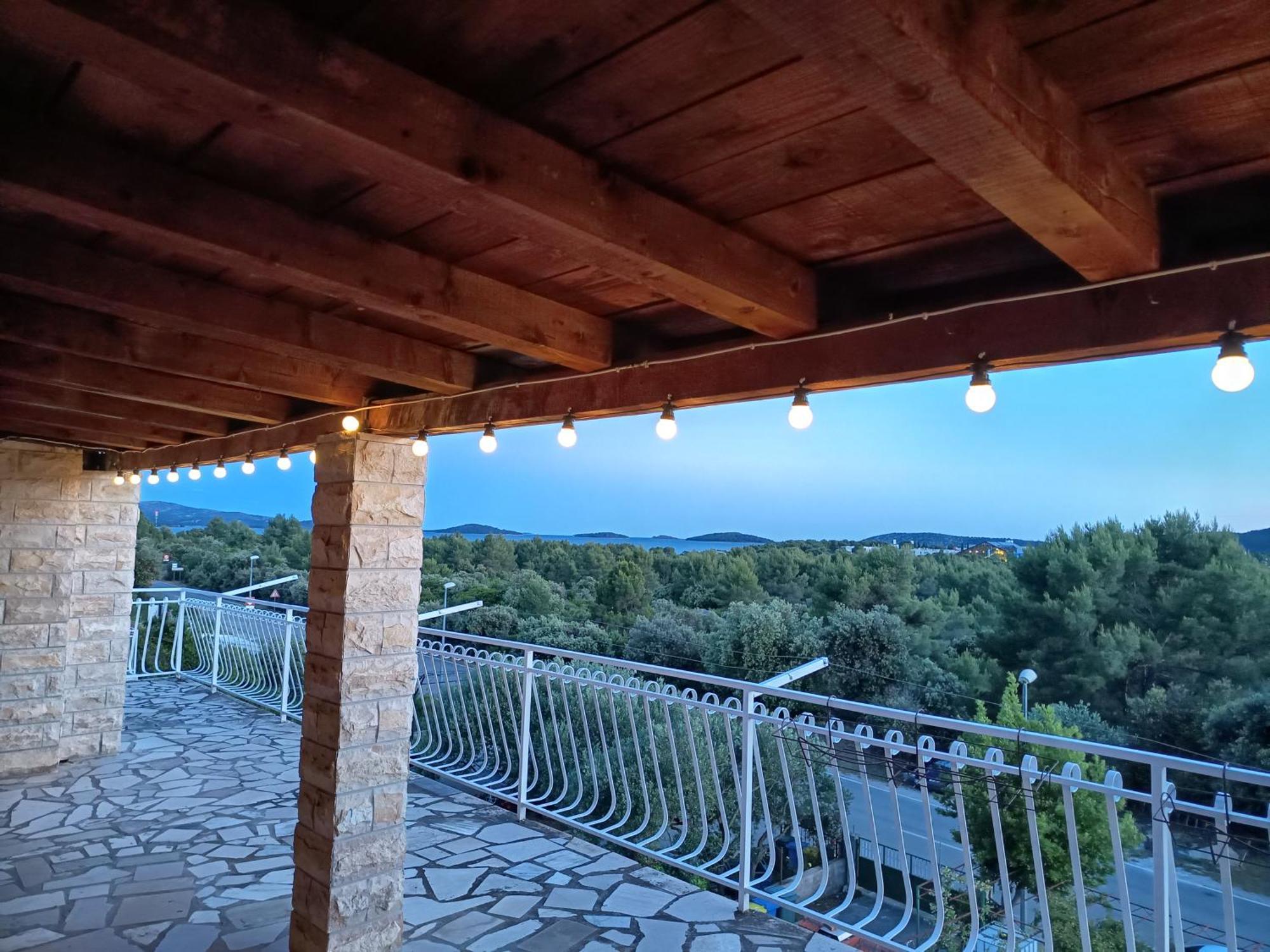 Apartments Lucija Solaris Шибеник Экстерьер фото